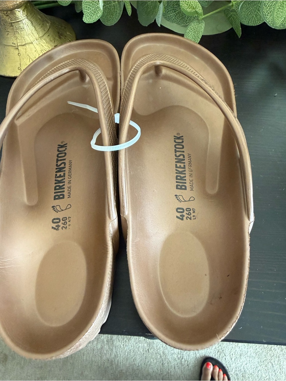 BIRKENSTOCK HONOLULU THONG SANDAL FLIP FLOPS METALLIC COPPER women 9 men 7 - Picture 3 of 8